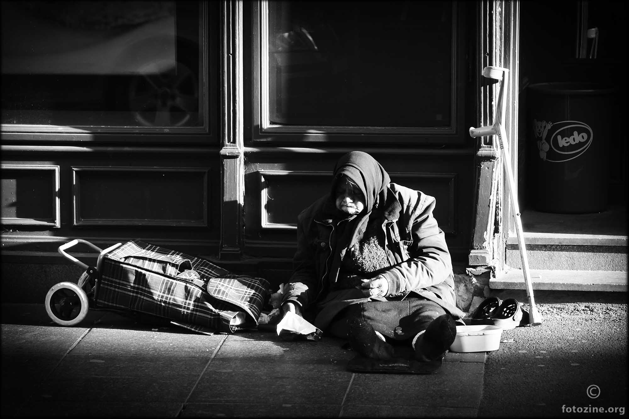 Samoća i siromaštvo naše svagdašnje...