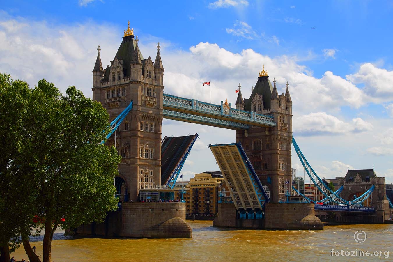 London, Tower Bridge...