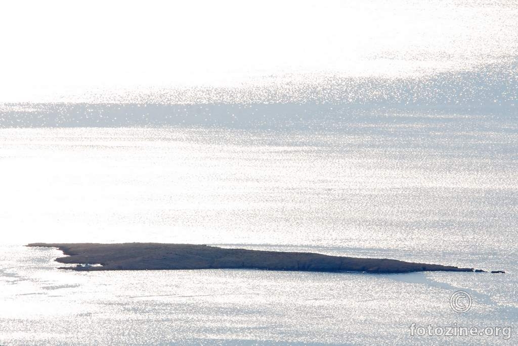 otok u srebrnom moru
