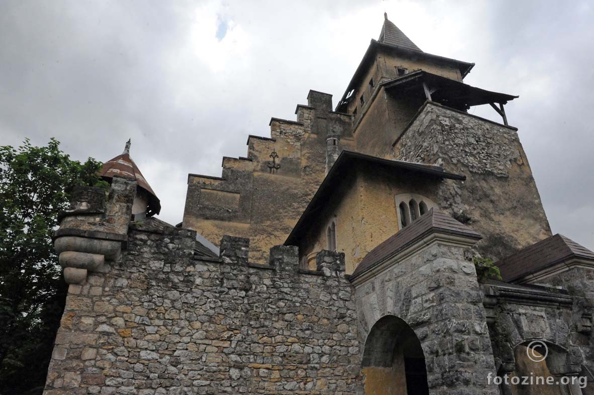 srednjevjekovni dvorac Ostrožac