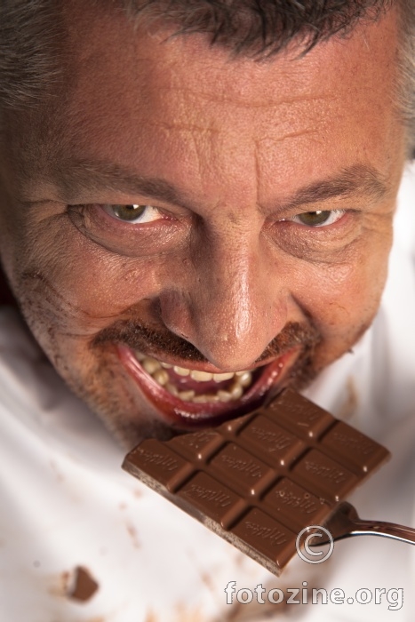 Tko nespretno jede čokoladu, bit će najveći musavac u gradu