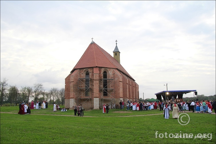 Lipovac- crkva sv. Luke- Lučica