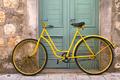 žuti bicikl...…